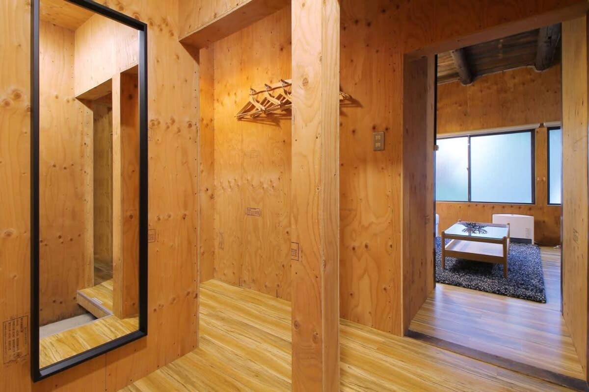 Nishikaniya - Large Apartment 10Mins Walk From Hiroshima Station Bagian luar foto